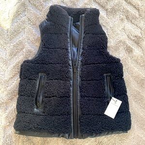 TUCKERNUCK Black Leather and Shearling Reversible Beckham Vest
